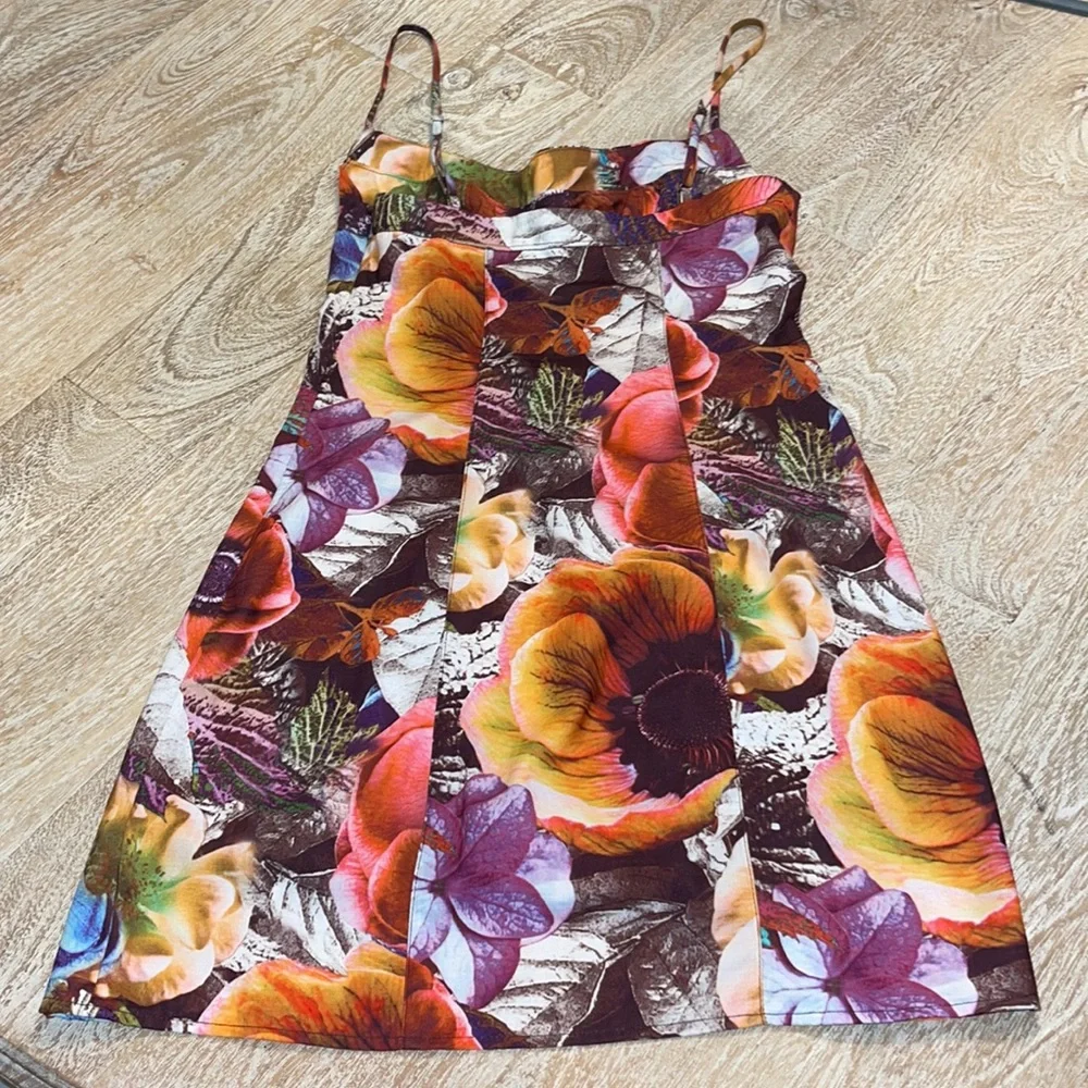 Urban Outfitters Lumi Floral Print Mini Dress Size Extra Small - Picture 5 of 6
